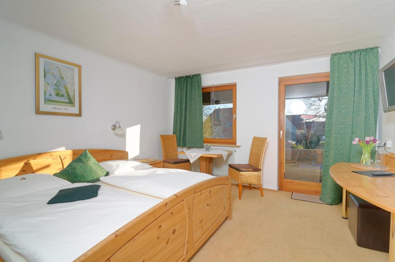 Kraeuterhex' Reutin Hotel Alpirsbach Room photo