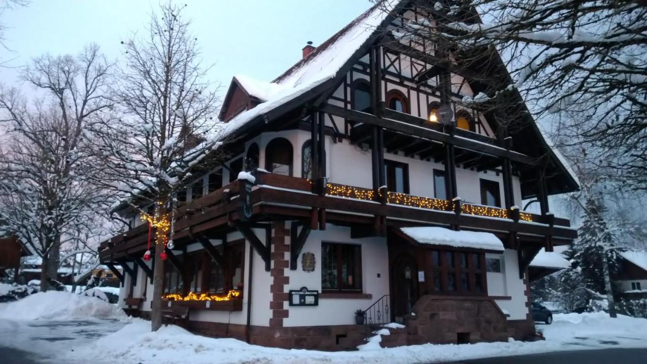 Kraeuterhex' Reutin Hotel Alpirsbach Exterior photo